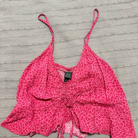 wild fable Tops - Cropped pink floral tank